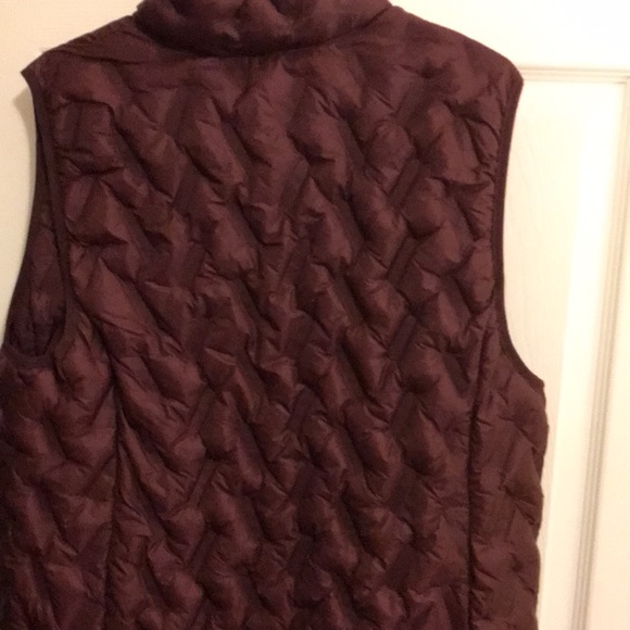 Puffy vest - Picture 2 of 2